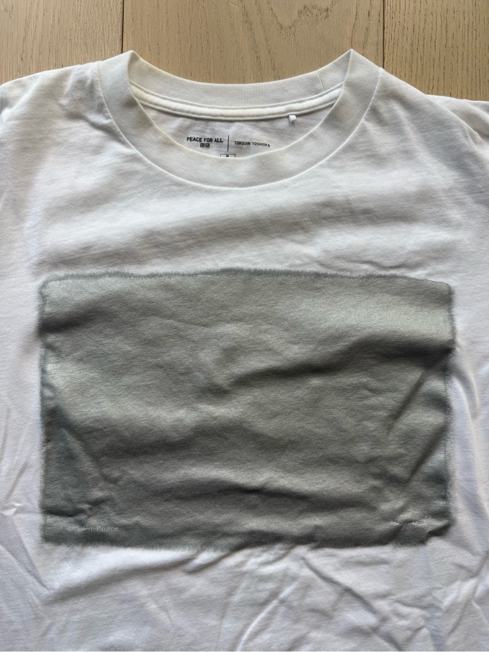 Uniqlo Tokujin Yoshioka “Peace for All” Crewneck Tee with Silver Front Panel - Picture 2 of 4